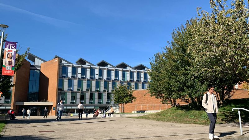 Harry Young w Harvard Business School